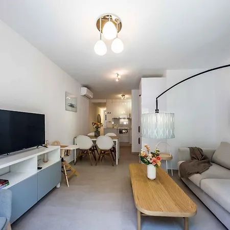 Cozy In Near The